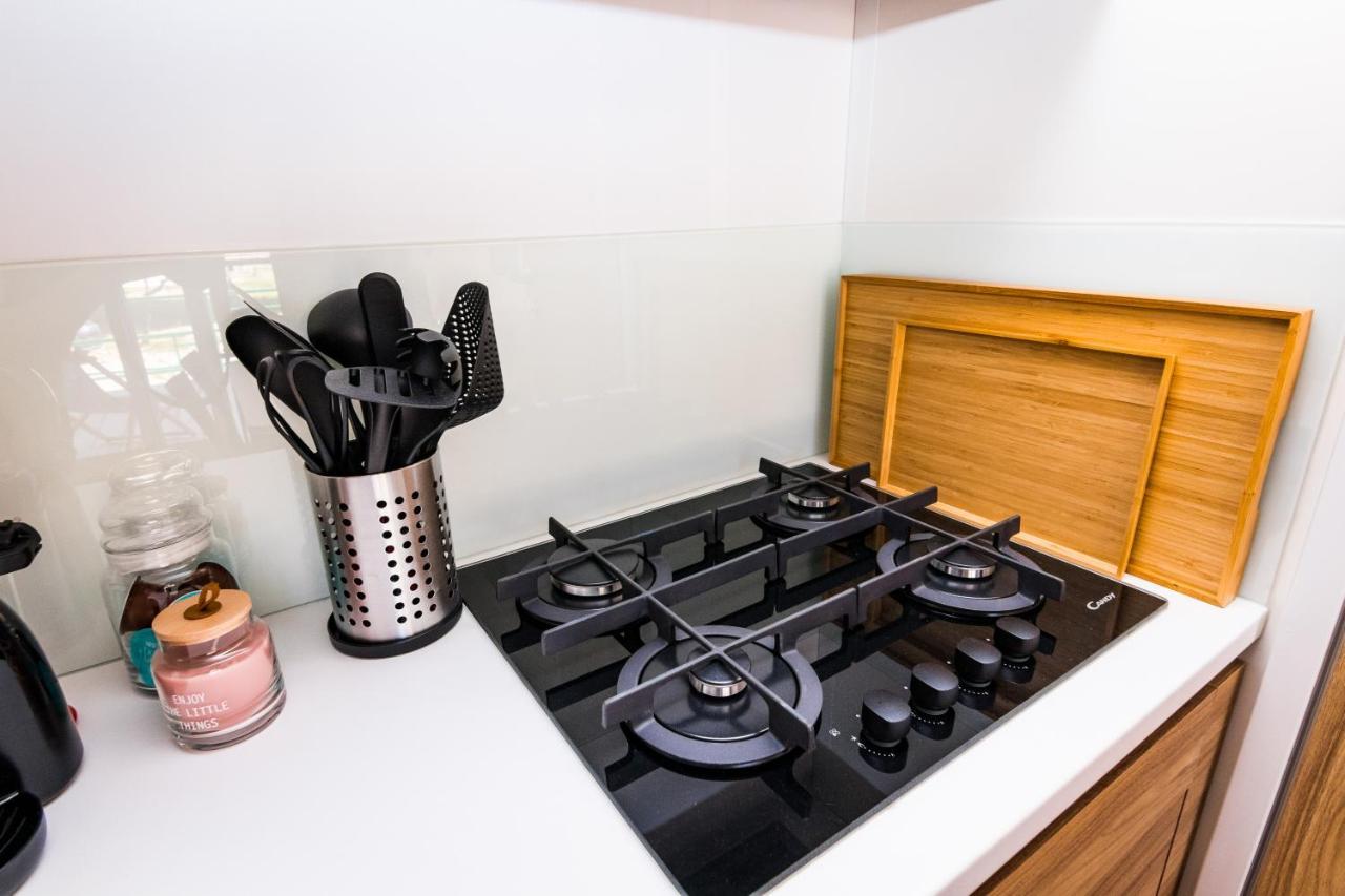 Luxury Mobile Homes Ivaci ロヴィニ エクステリア 写真